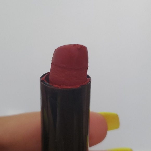 Lipstick - Picture 3 of 3